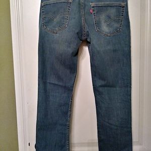 Levis jeans